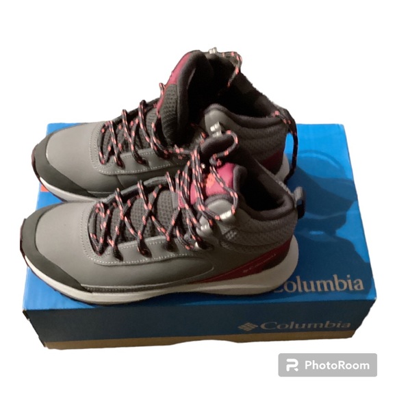 NWT- Box included. Columbia Trailstorm Peak boots. Gray w/pink. 6.5 women’s - Picture 3 of 5